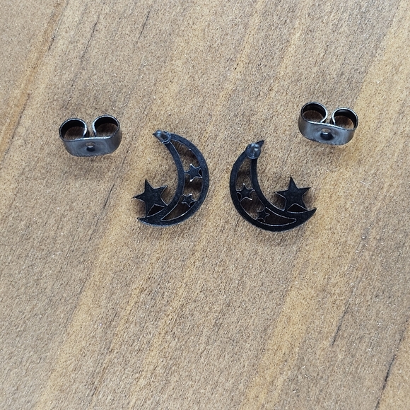 NWT Black Crescent Moon & Stars Stud Earrings - Picture 3 of 11